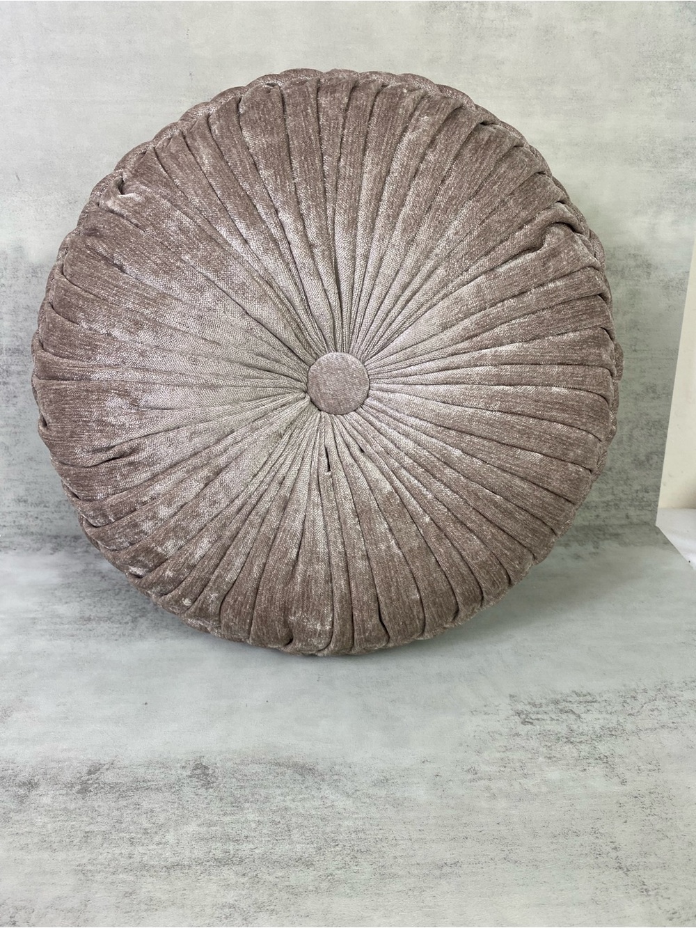 J Queen NY Hand Tufted Round Throw Pillow Pleated New Mauve Taupe